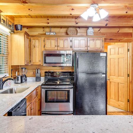Pigeon Forge Cabin Premier Location And Hot Tub Buitenkant foto