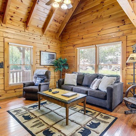 Pigeon Forge Cabin Premier Location And Hot Tub Buitenkant foto
