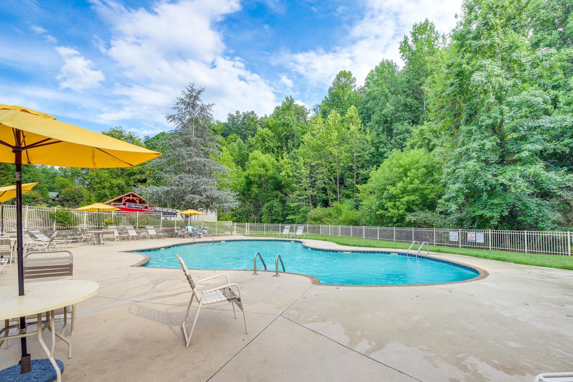 Pigeon Forge Cabin Premier Location And Hot Tub Buitenkant foto