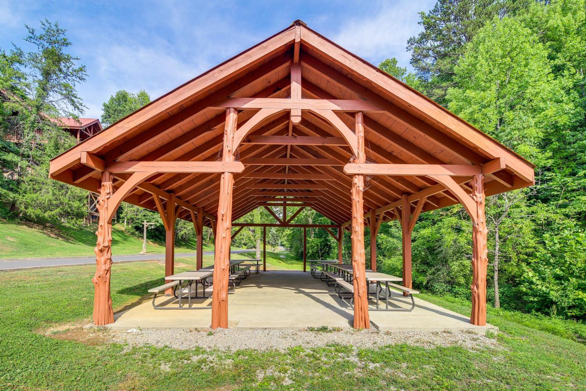 Pigeon Forge Cabin Premier Location And Hot Tub Buitenkant foto